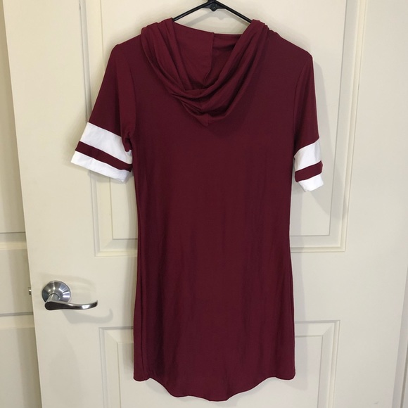 NWOT No Boundaries Hooded Body Con Athletic Dress - Picture 2 of 3